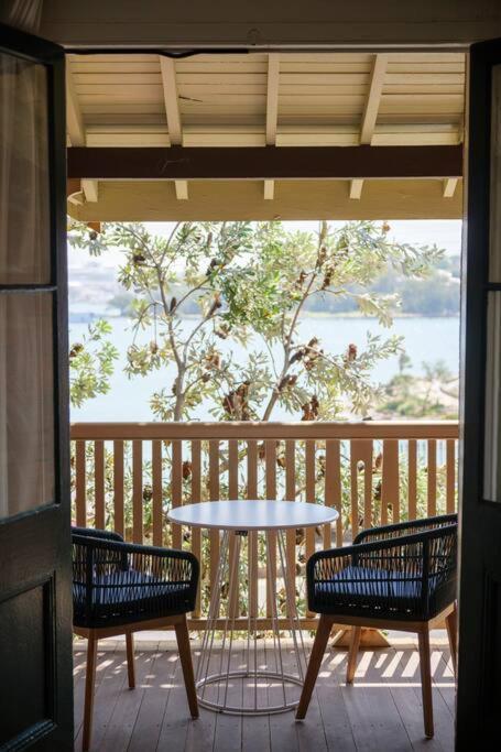 Apartment Waterfront - Designer Curated @ The Rocks