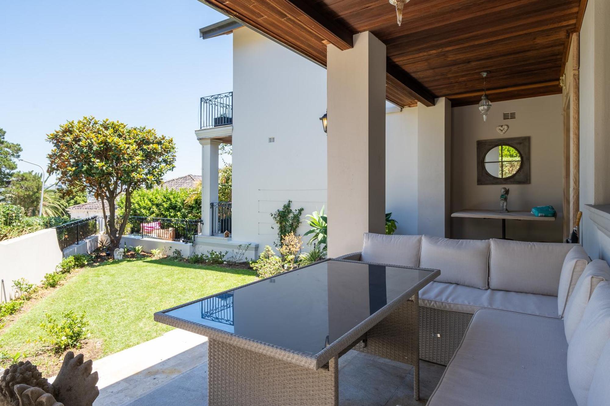 Rose Villa *
