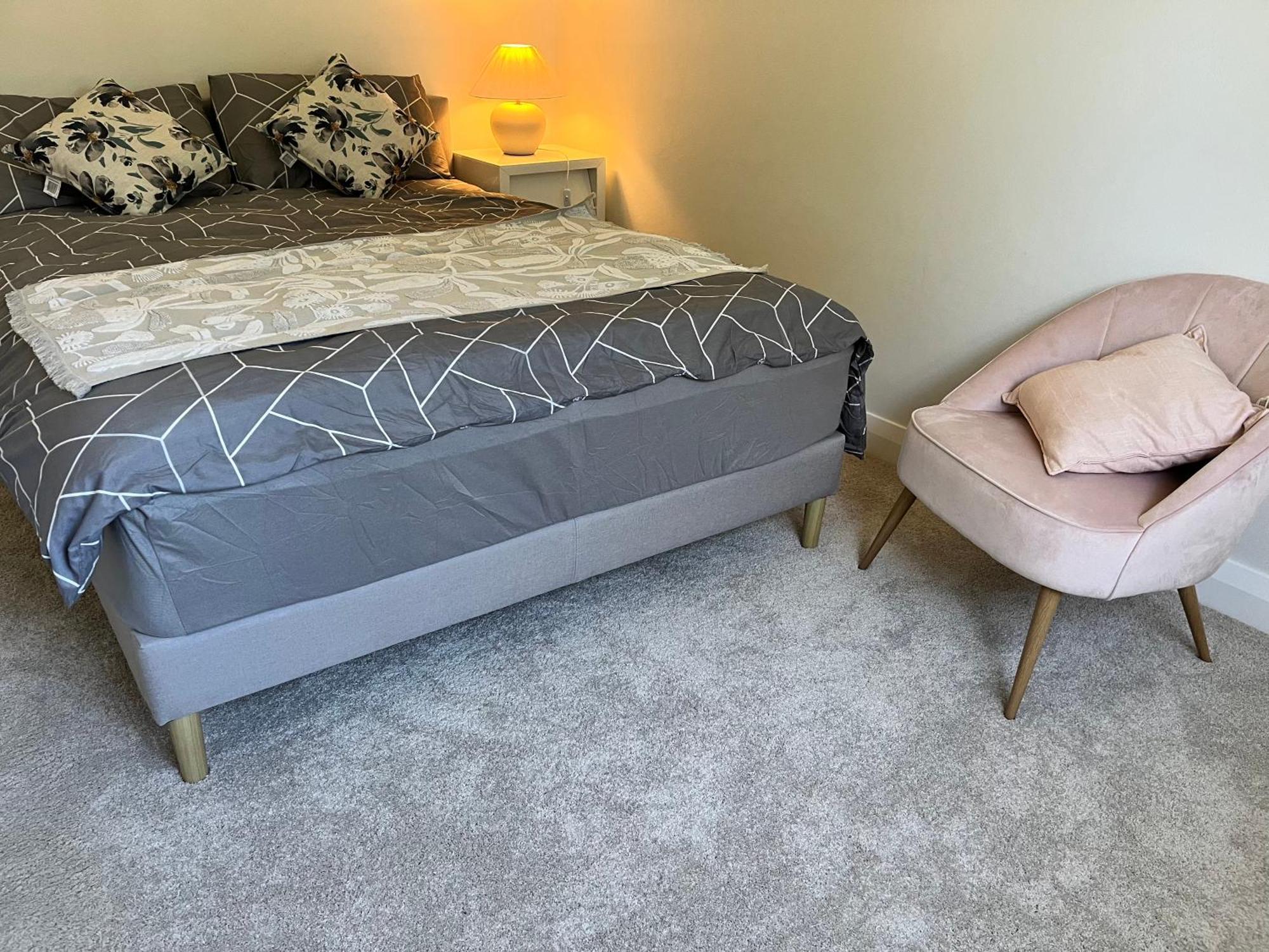 Homestay Small B Of South Bay And Airport *