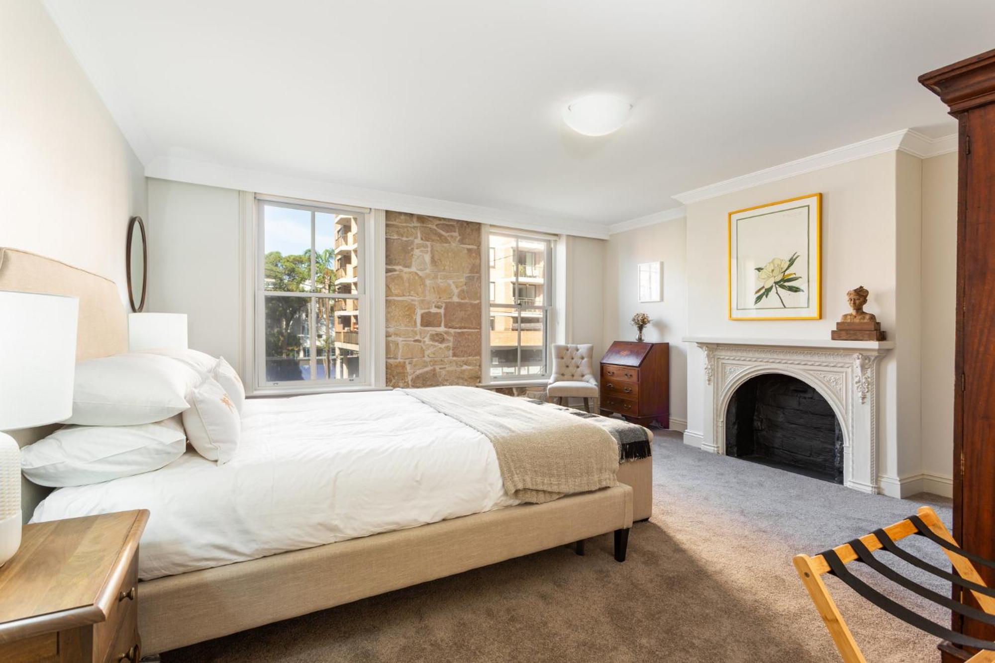 Historic Boutique Steps From Everything * Sydney