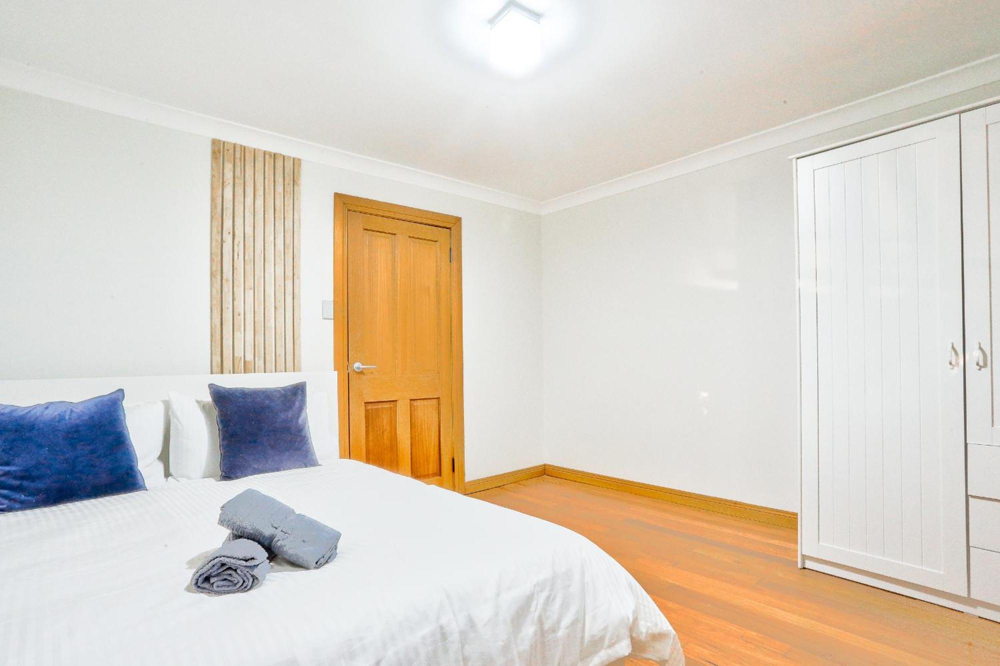 Holiday home Comfortable 3 Bedroom House Pyrmont Sydney