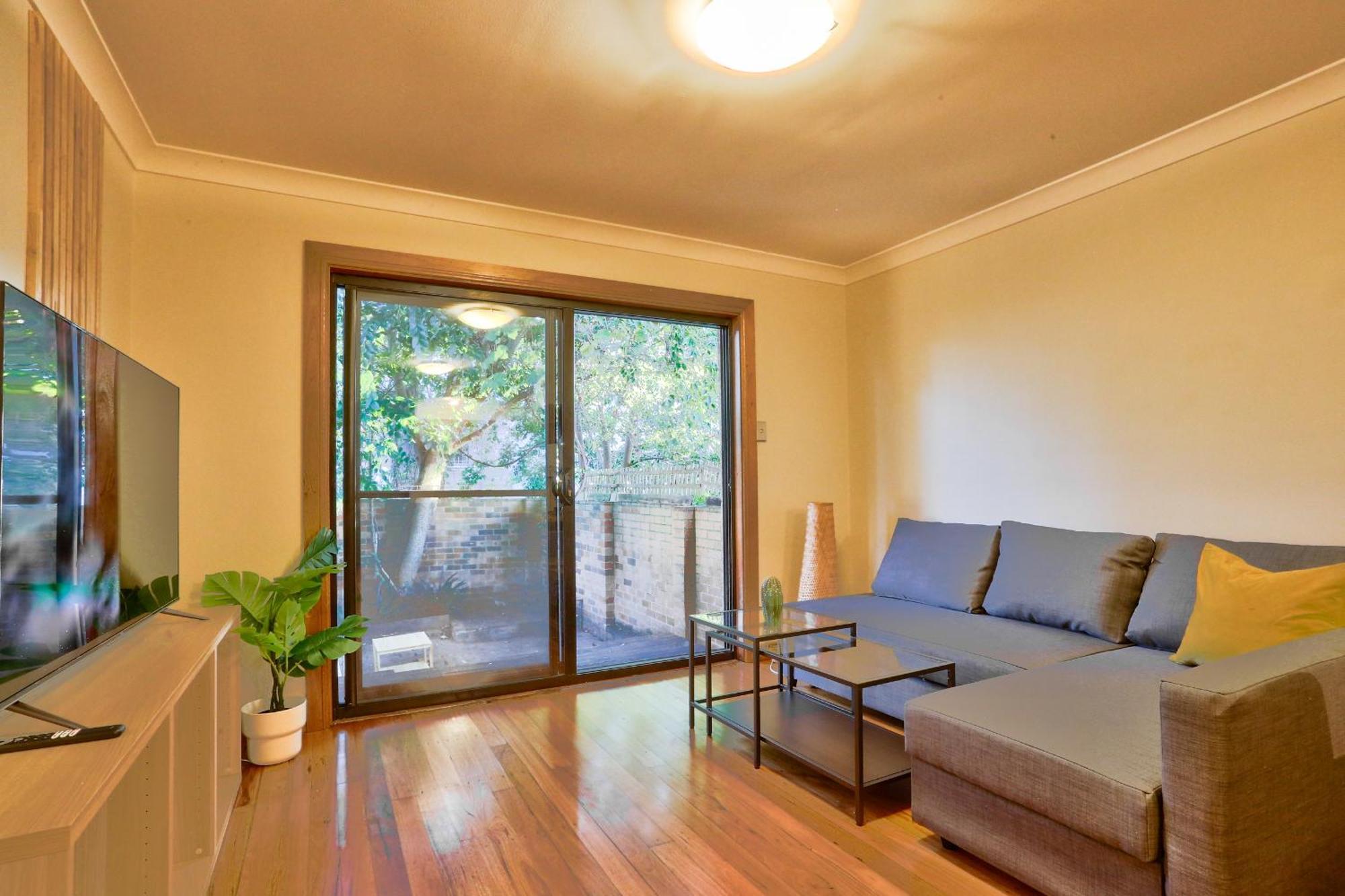 Comfortable 3 Bedroom House Pyrmont Holiday home