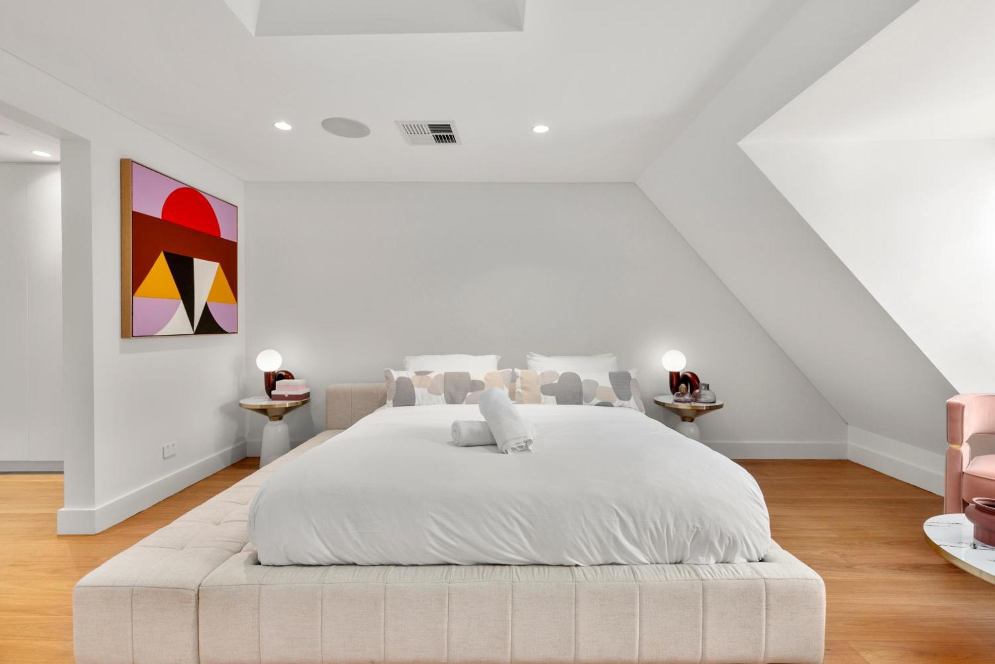 Luxurious 3-story Terrace In Potts Point *