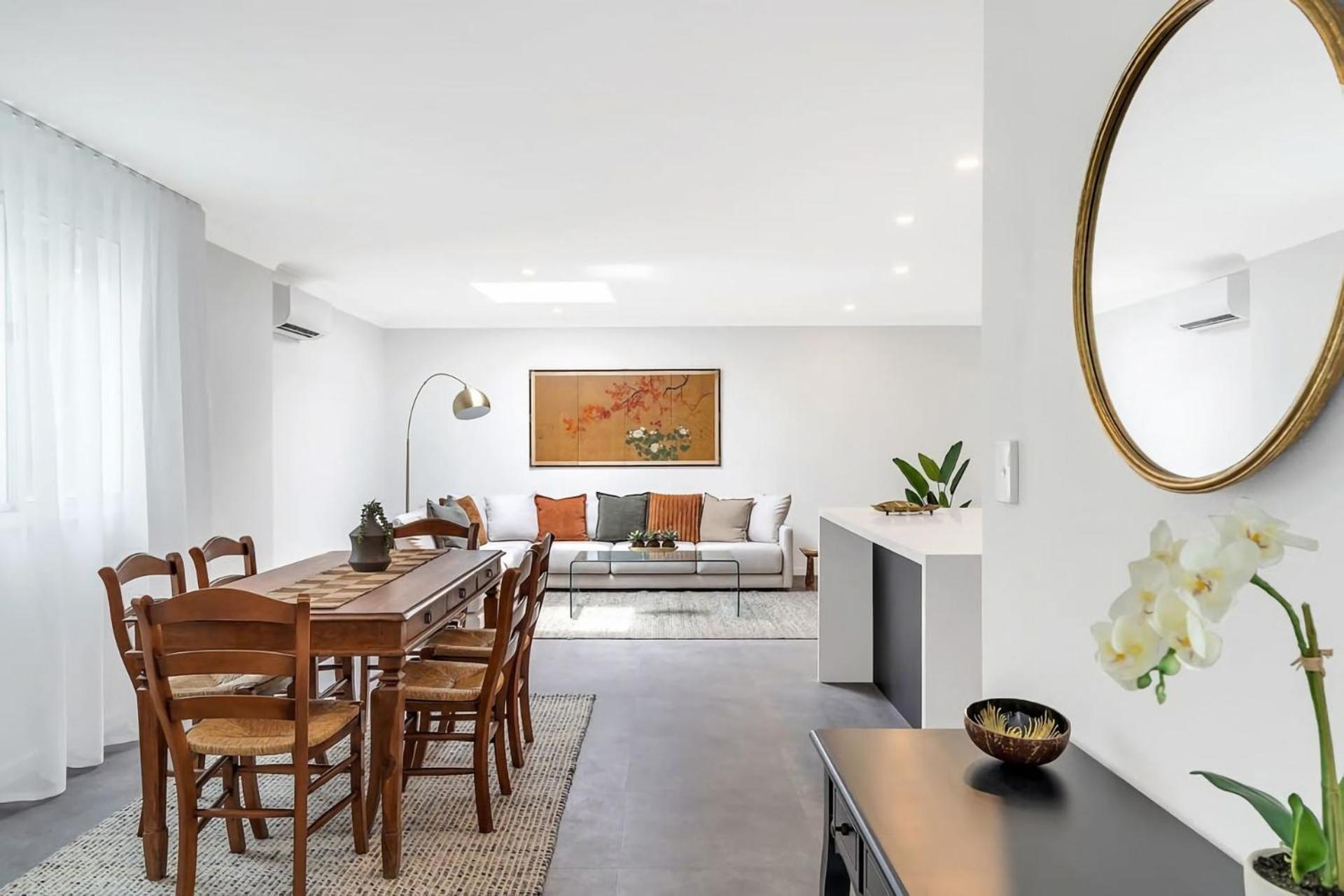 Modern Balmain Abode Apartment *
