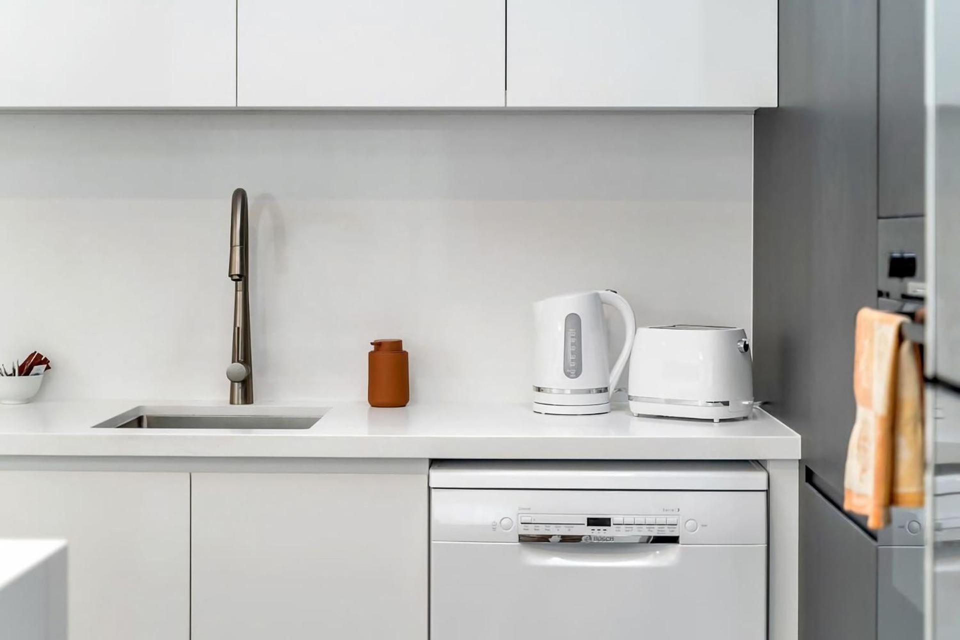Apartment Modern Balmain Abode