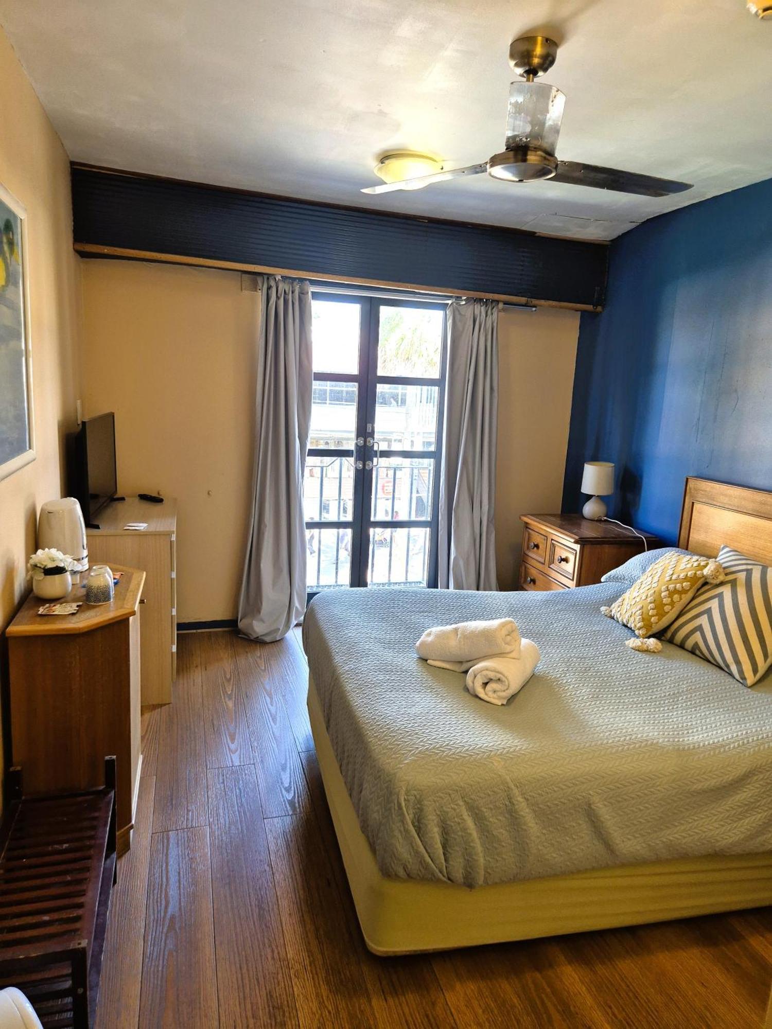 Hostel Boardrider Backpackers And Budget *