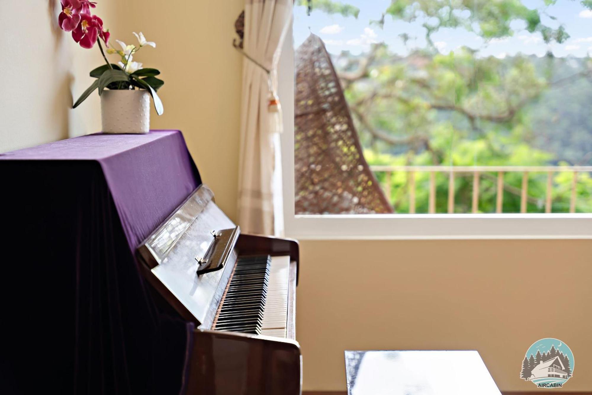 Holiday home Spacious 4-bed Water Views In Castle Cove Sydney