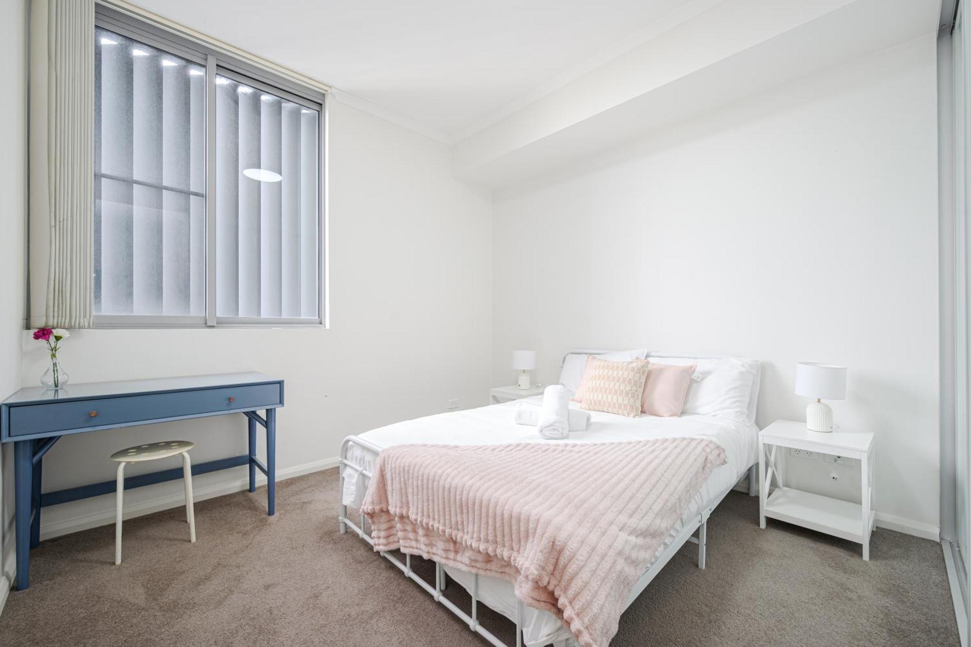 Canterbury Fashion 2br Steps To Train & Woolworths Apartment Sydney