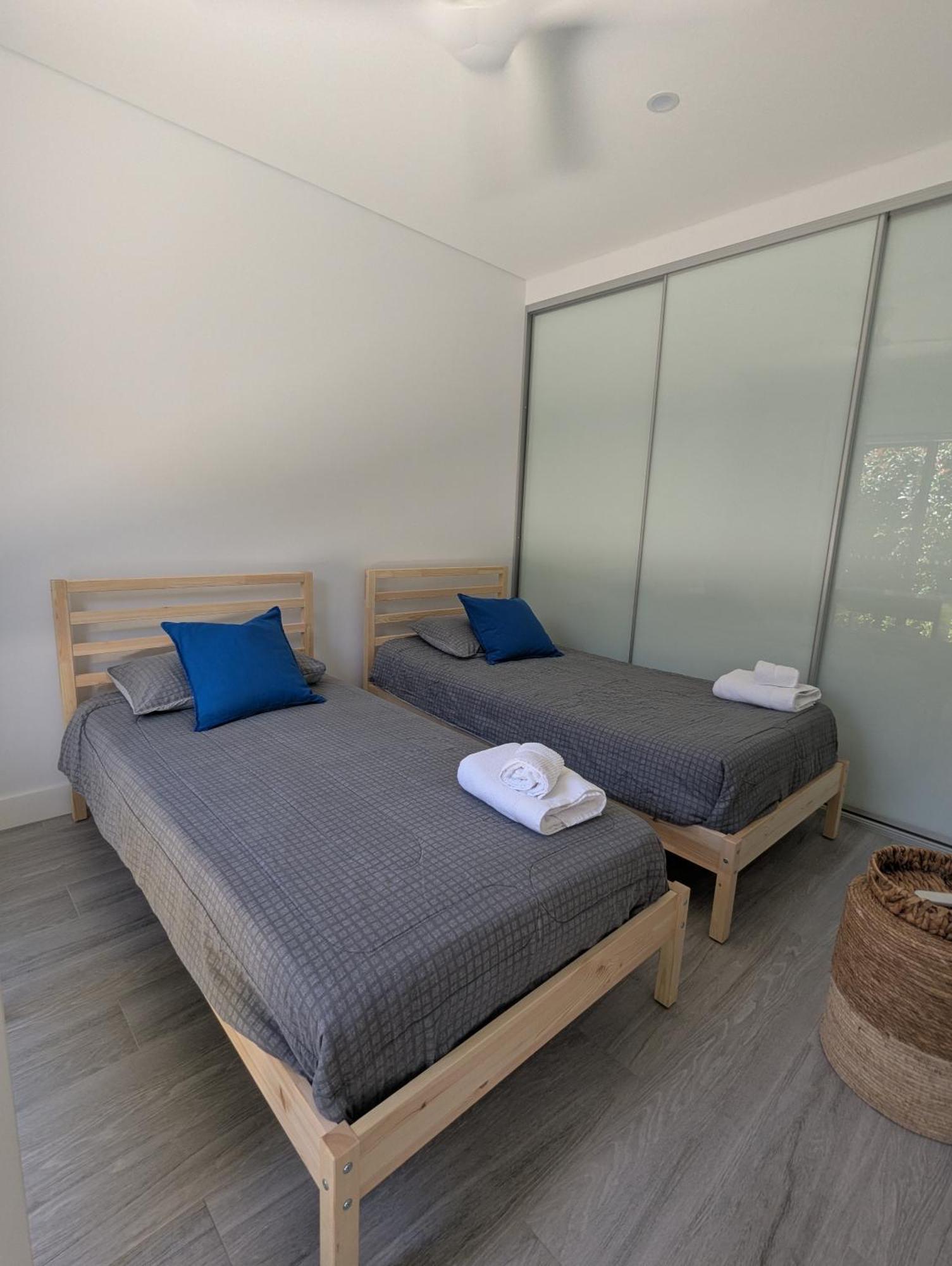 2 Bedroom With Garden Views In Guest house *