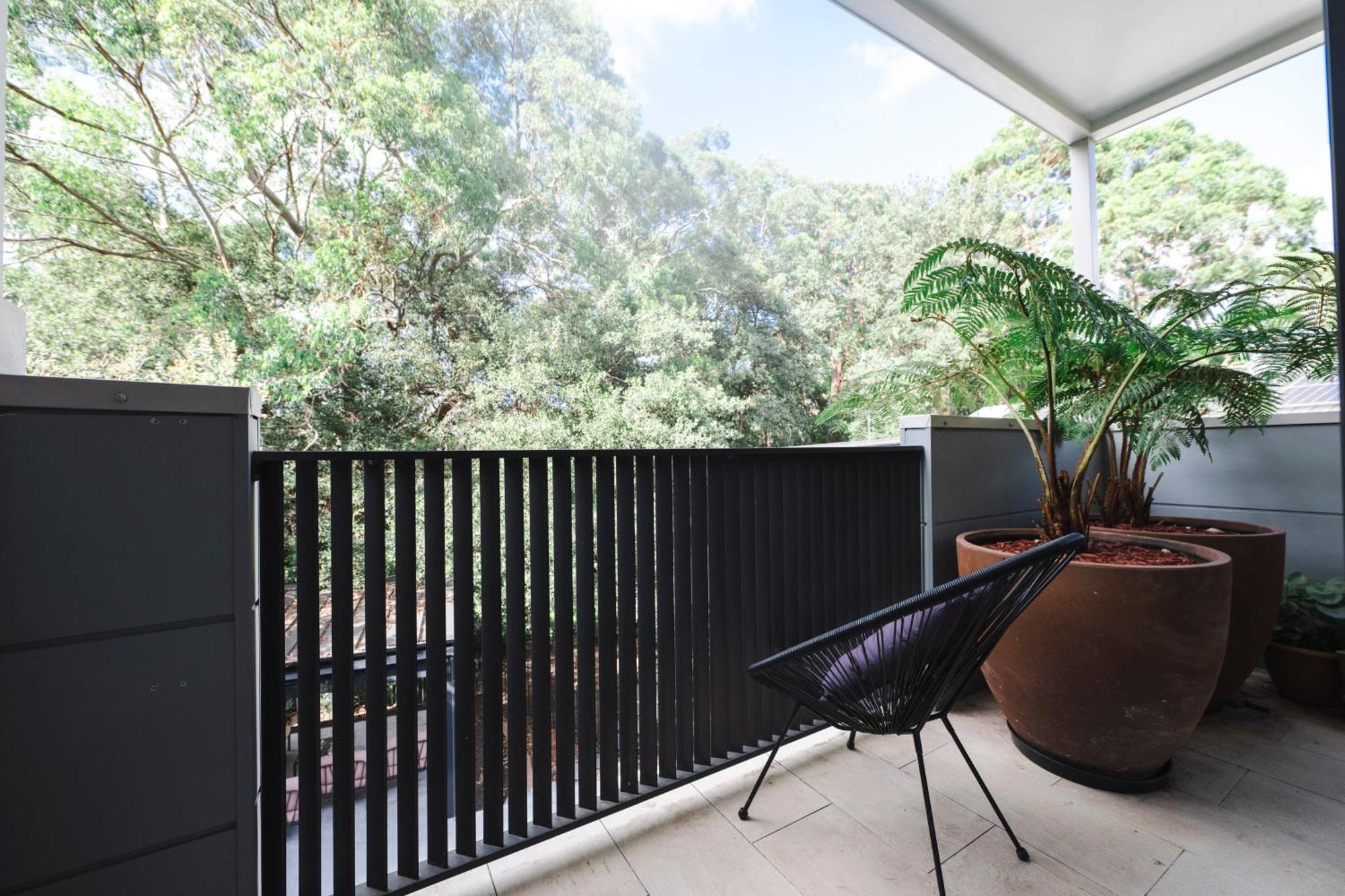 Apartment Bushland Setting Close To Cbd- Stand Alone Sydney