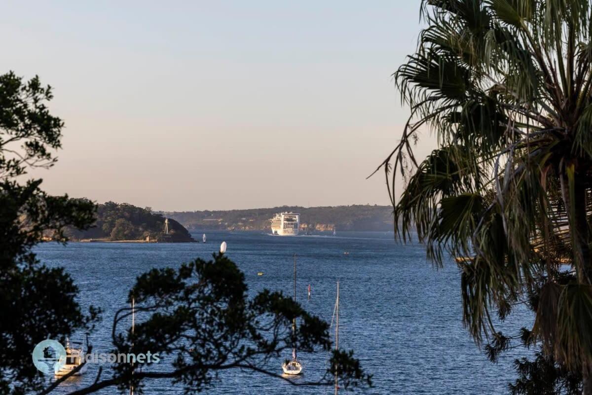 Apartment Absolute Waterfront Elizabeth Bay Views & Pool *