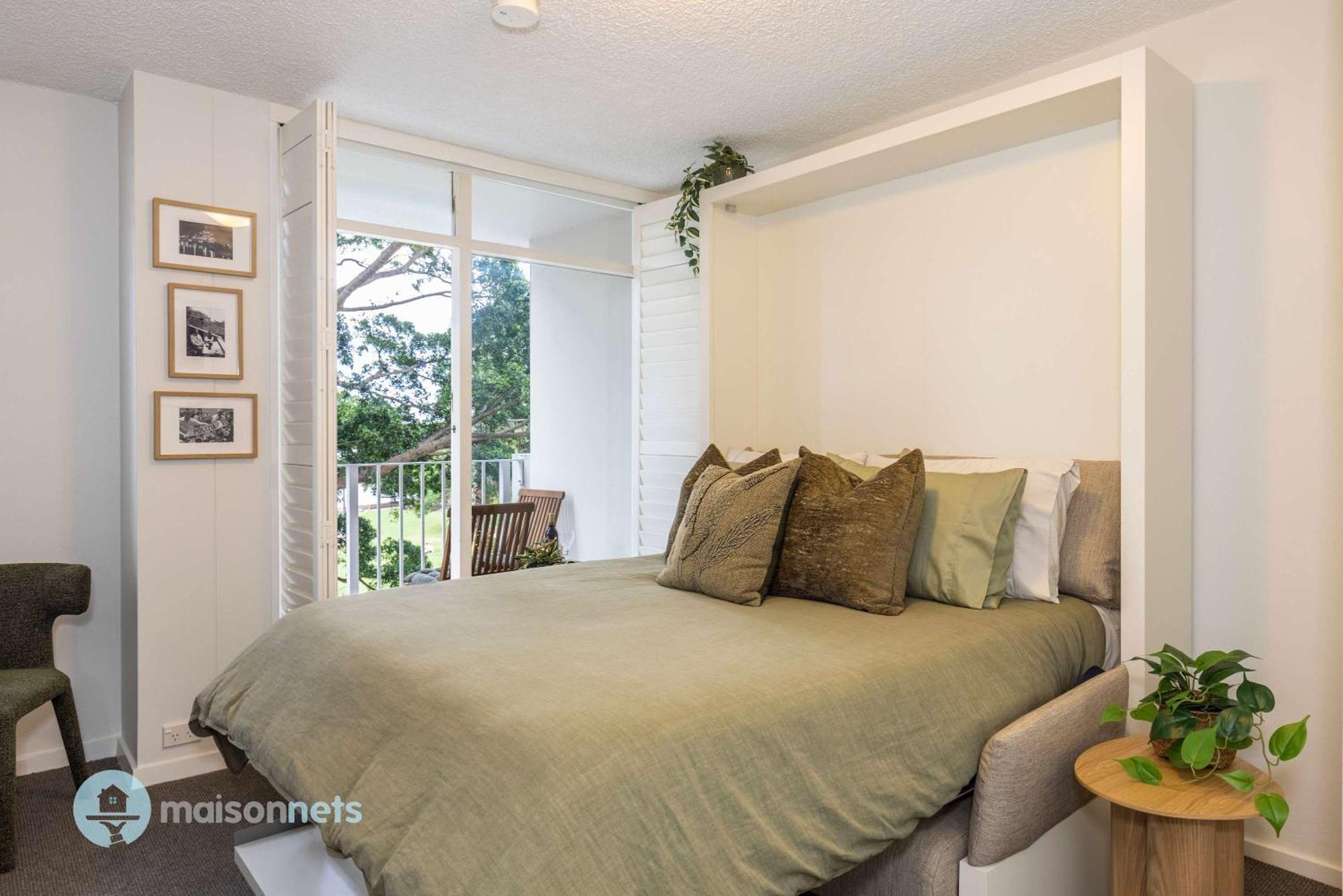 Apartment Absolute Waterfront Elizabeth Bay Views & Pool