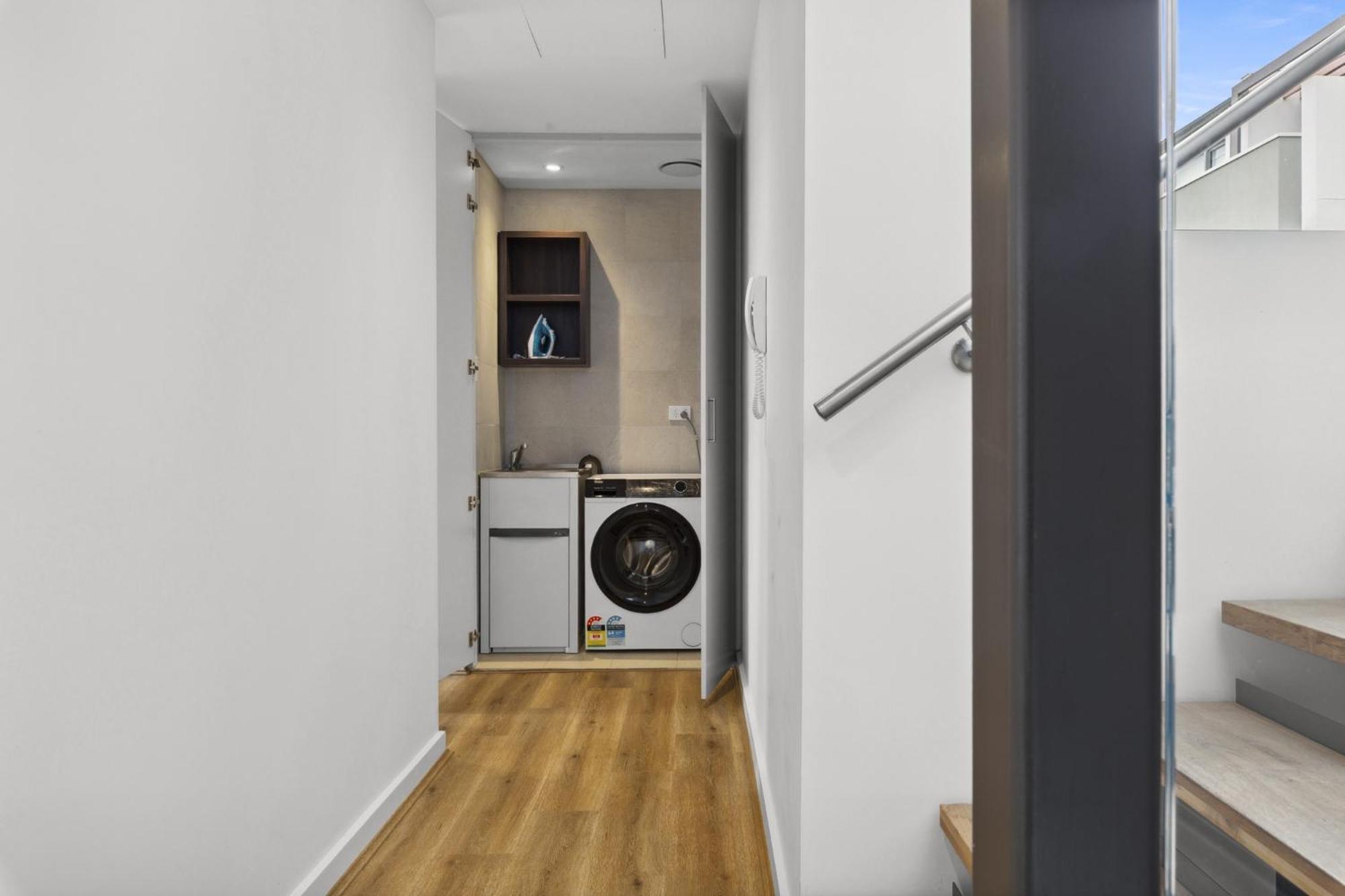 Bright & Modern 3-bed Townhouse In Rosebery Sydney