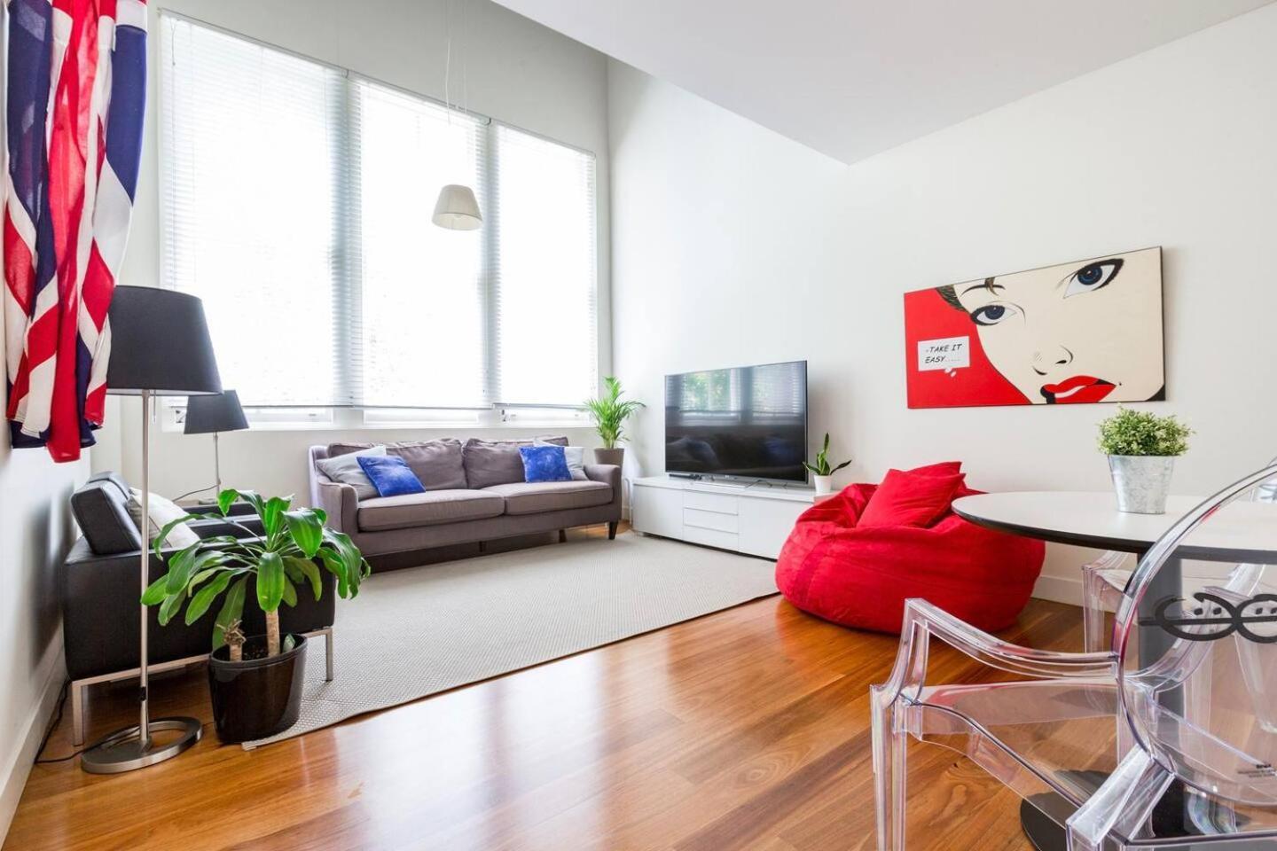 Apartment Oversized Designer Warehouse In Surry Hills Sydney