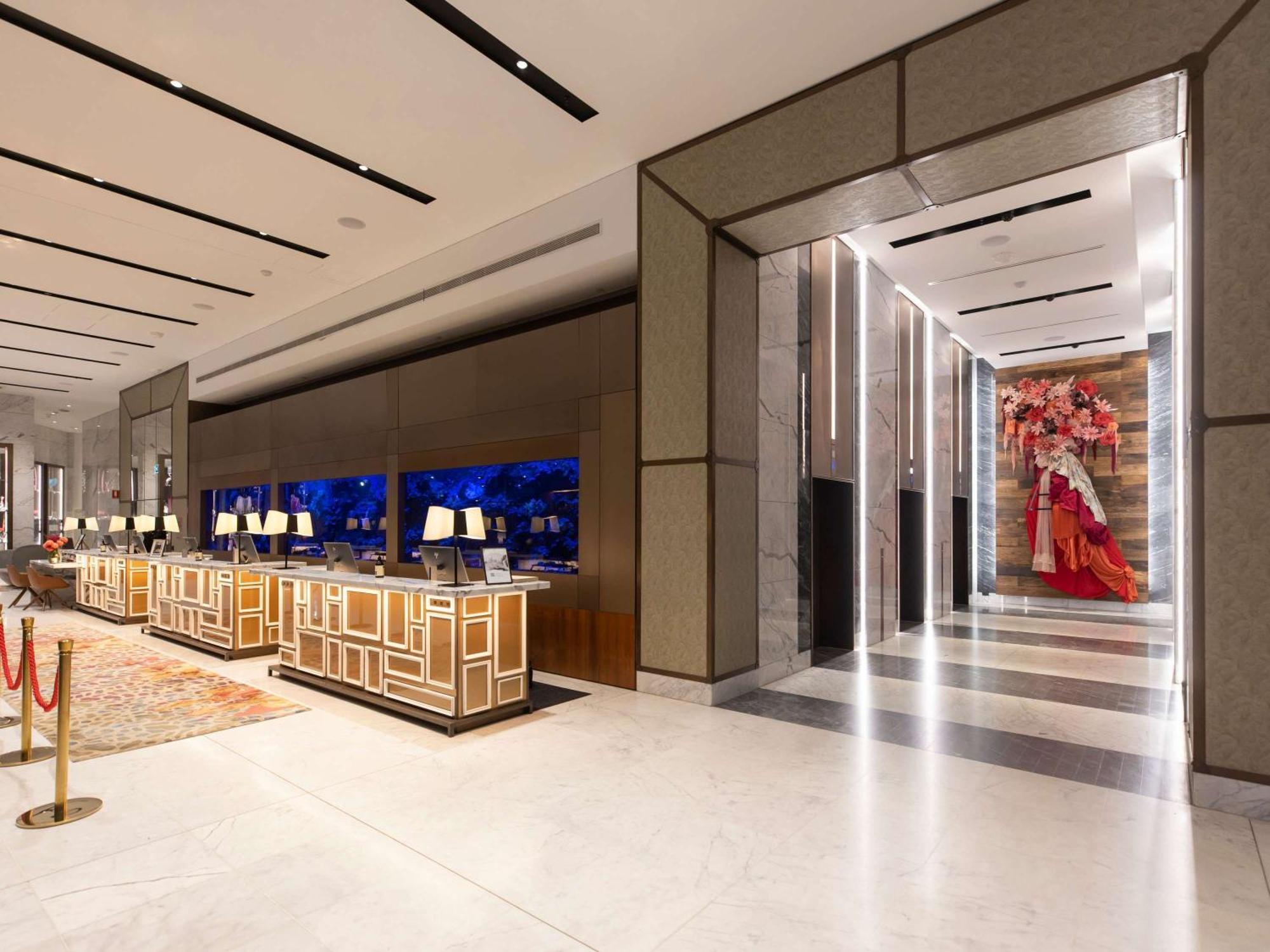 Sofitel Darling Harbour 5*