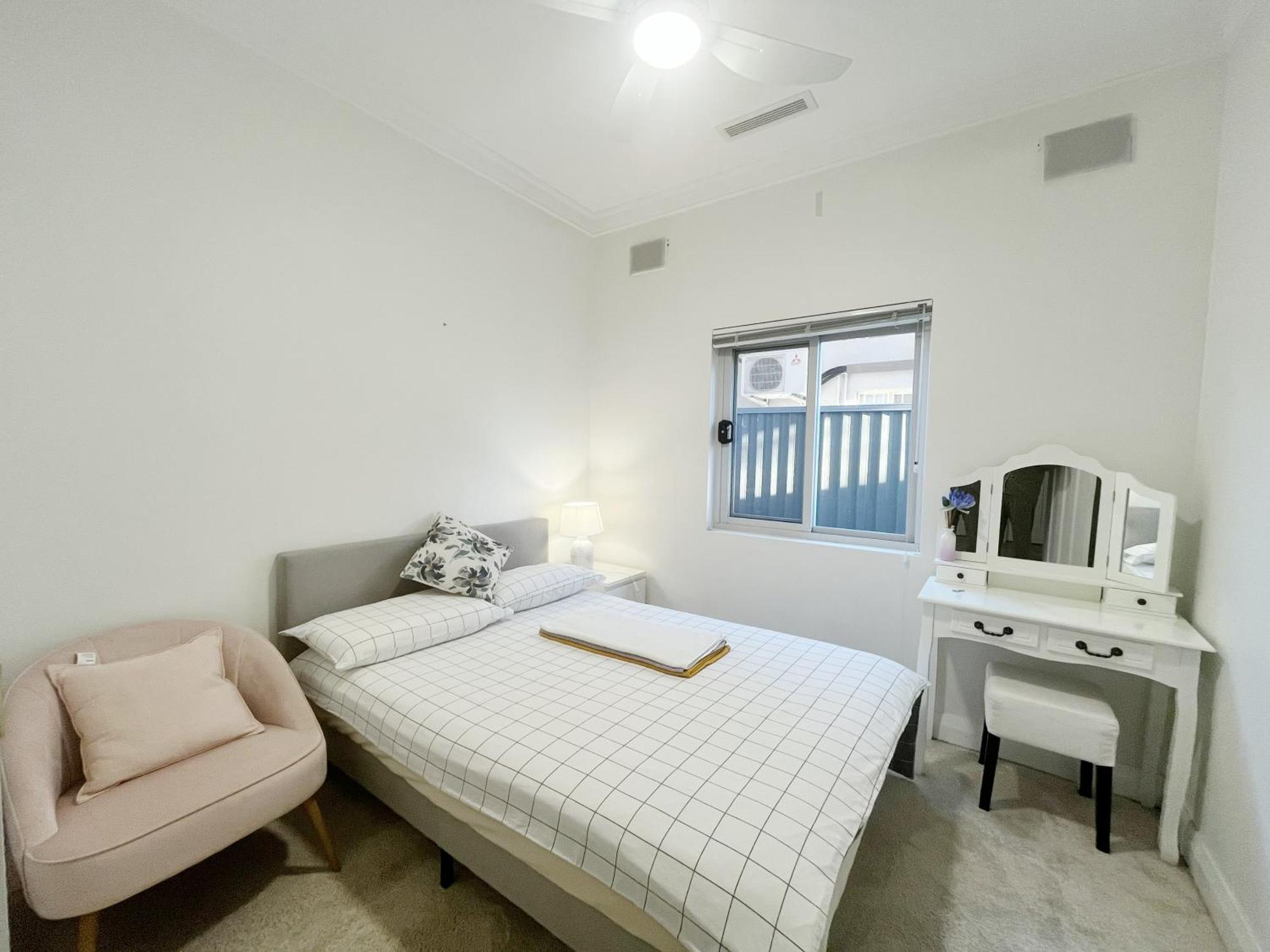 Homestay Small B Of South Bay And Airport