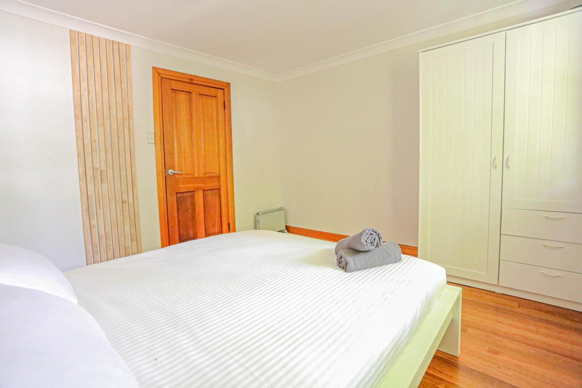 Comfortable 3 Bedroom House Pyrmont Sydney