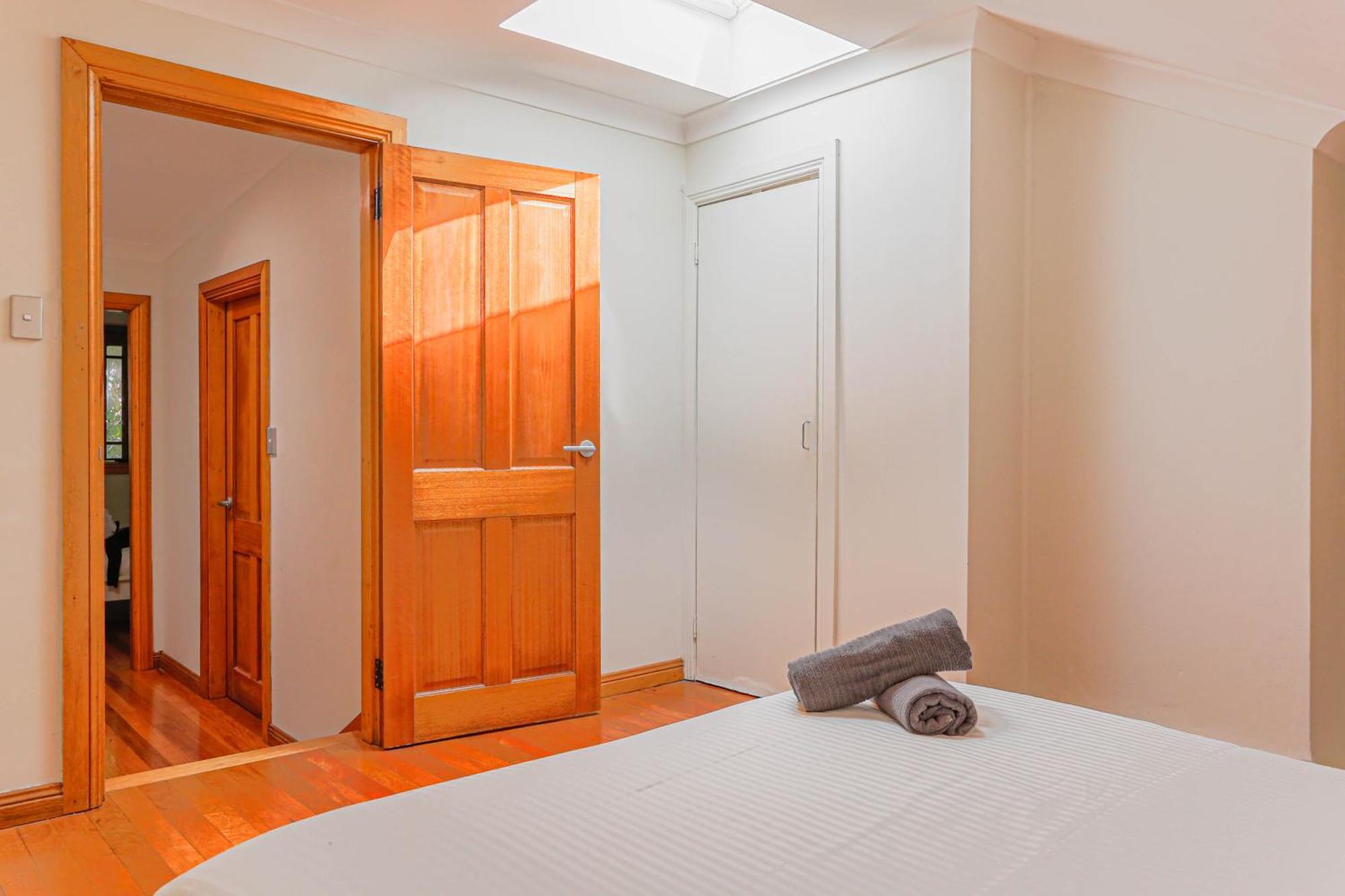Comfortable 3 Bedroom House Pyrmont Holiday home Sydney