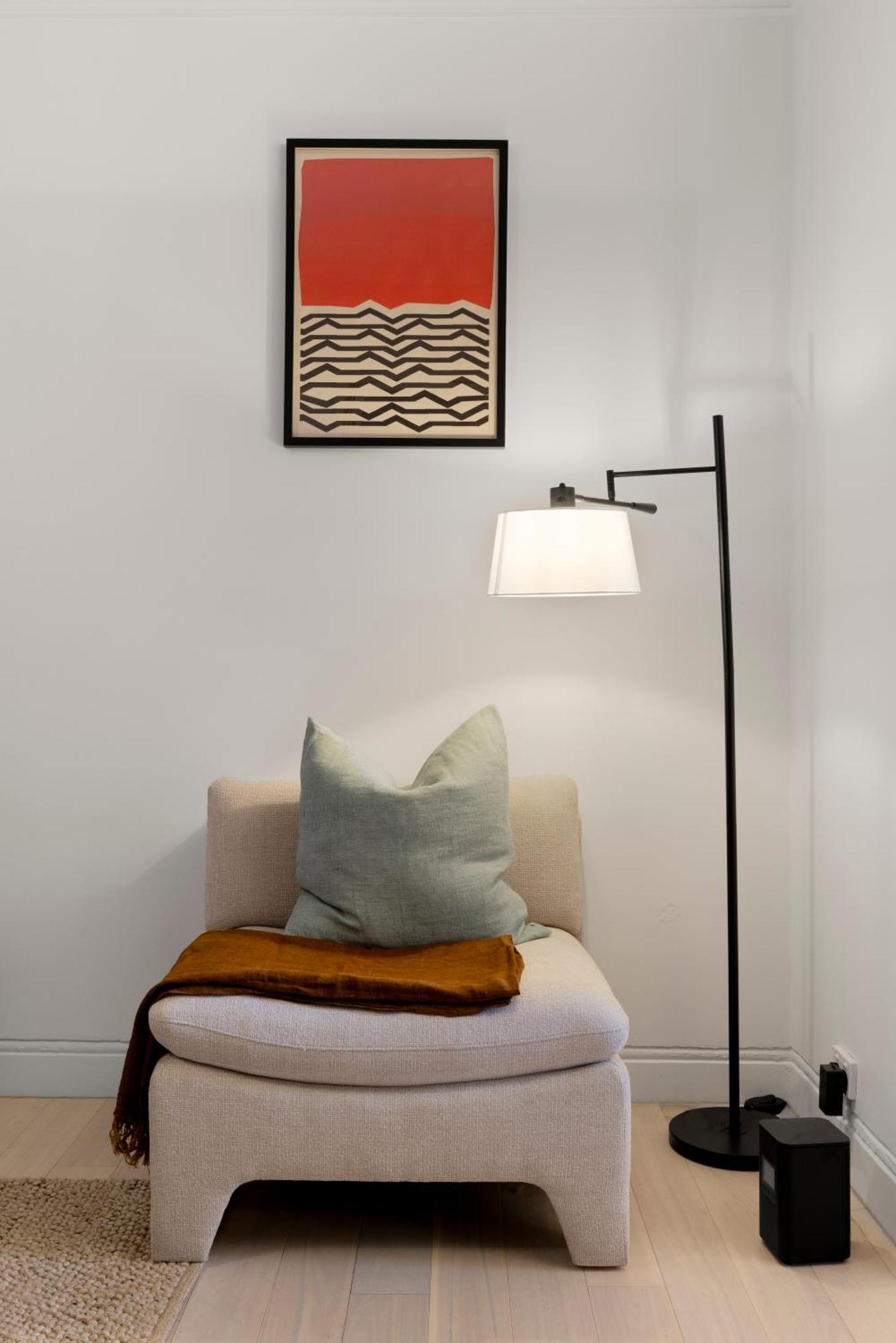 2-4 Trinity Avenue *