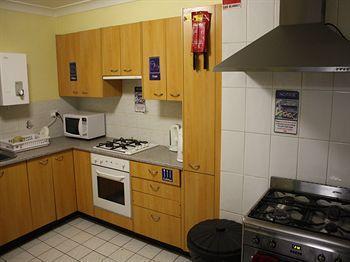 Summer House - Formerly Backpackers * Sydney