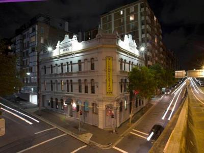 Woolbrokers Hostel *