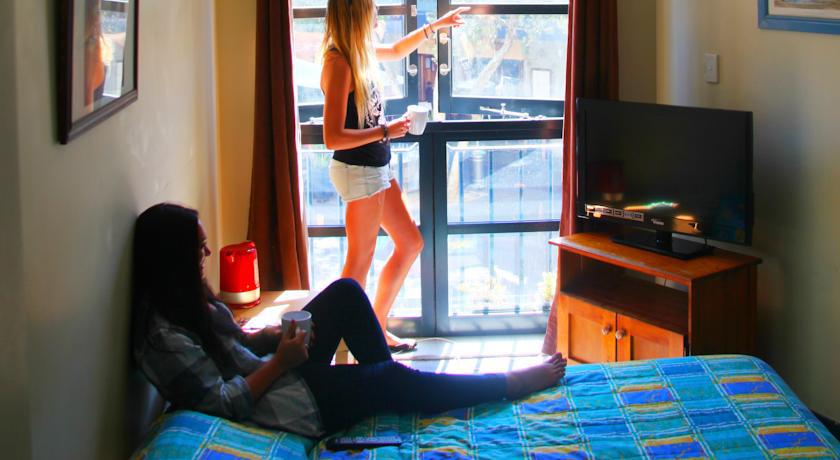Hostel Boardrider Backpackers And Budget *