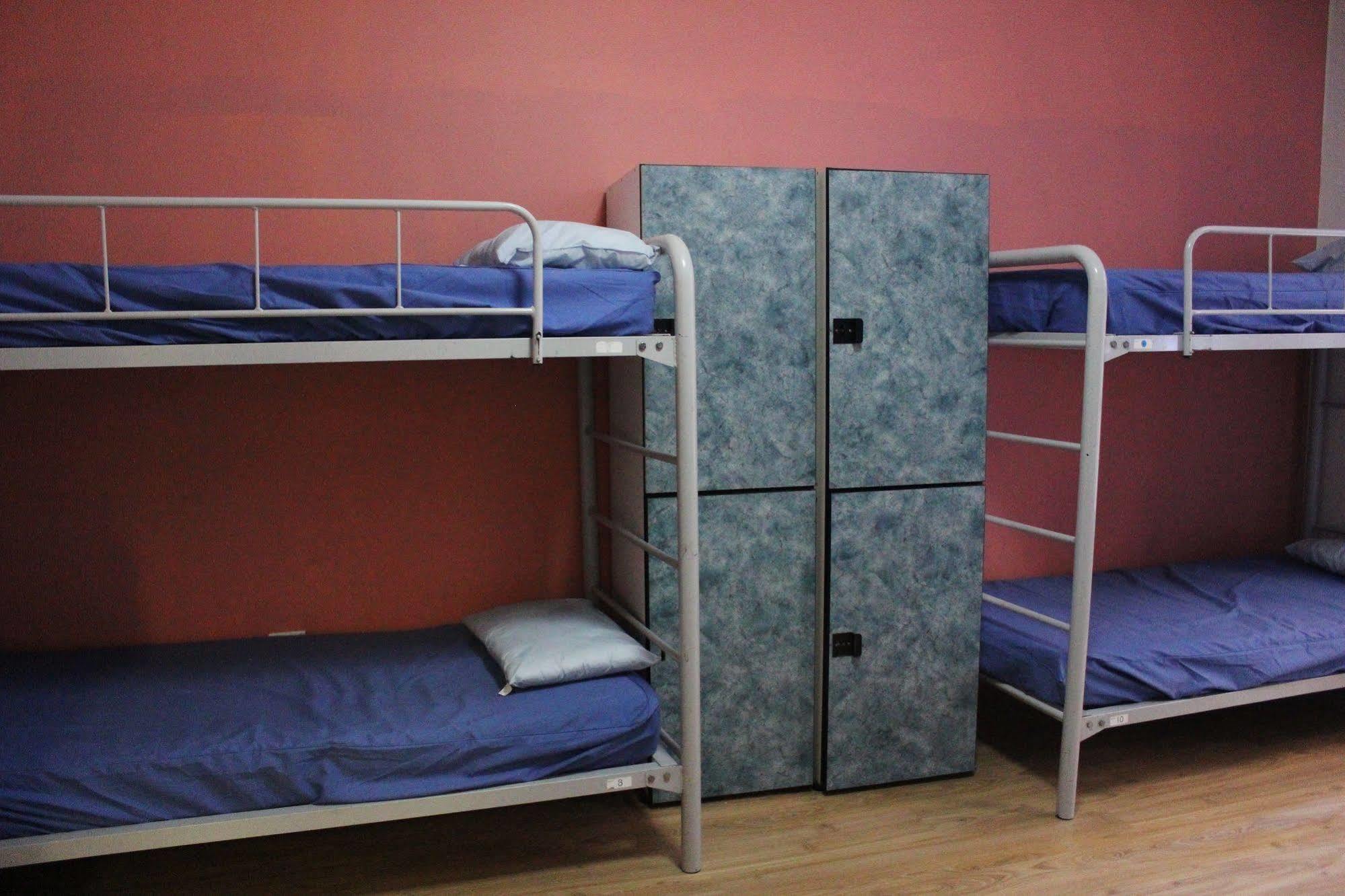 Summer House - Formerly Backpackers