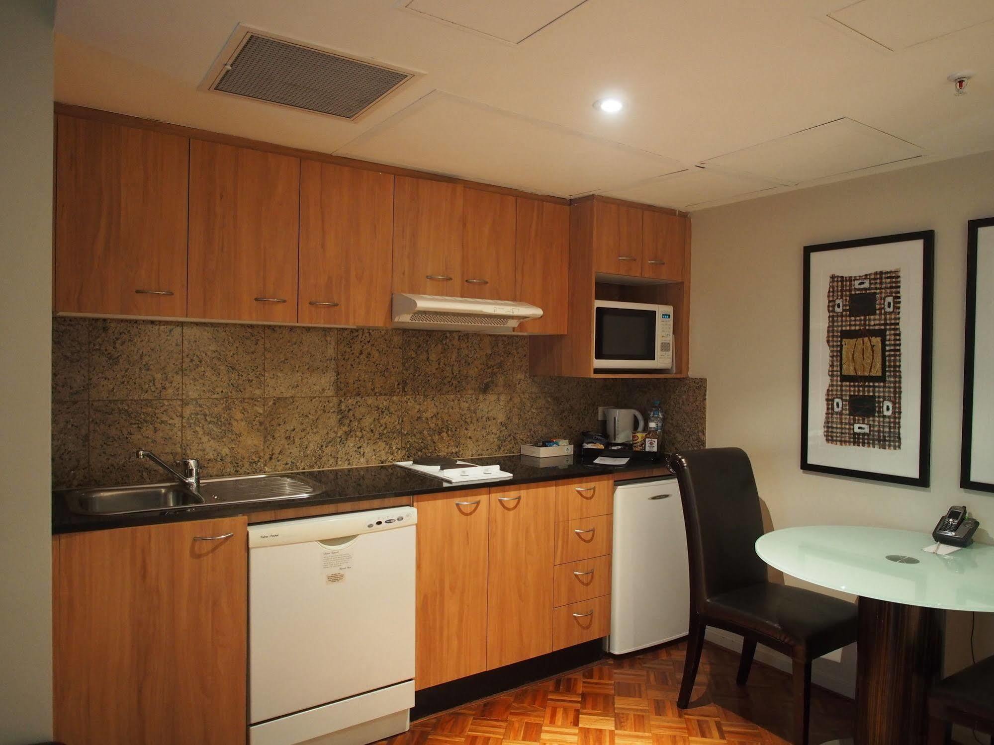 Seasons Darling Harbour 4* Sydney