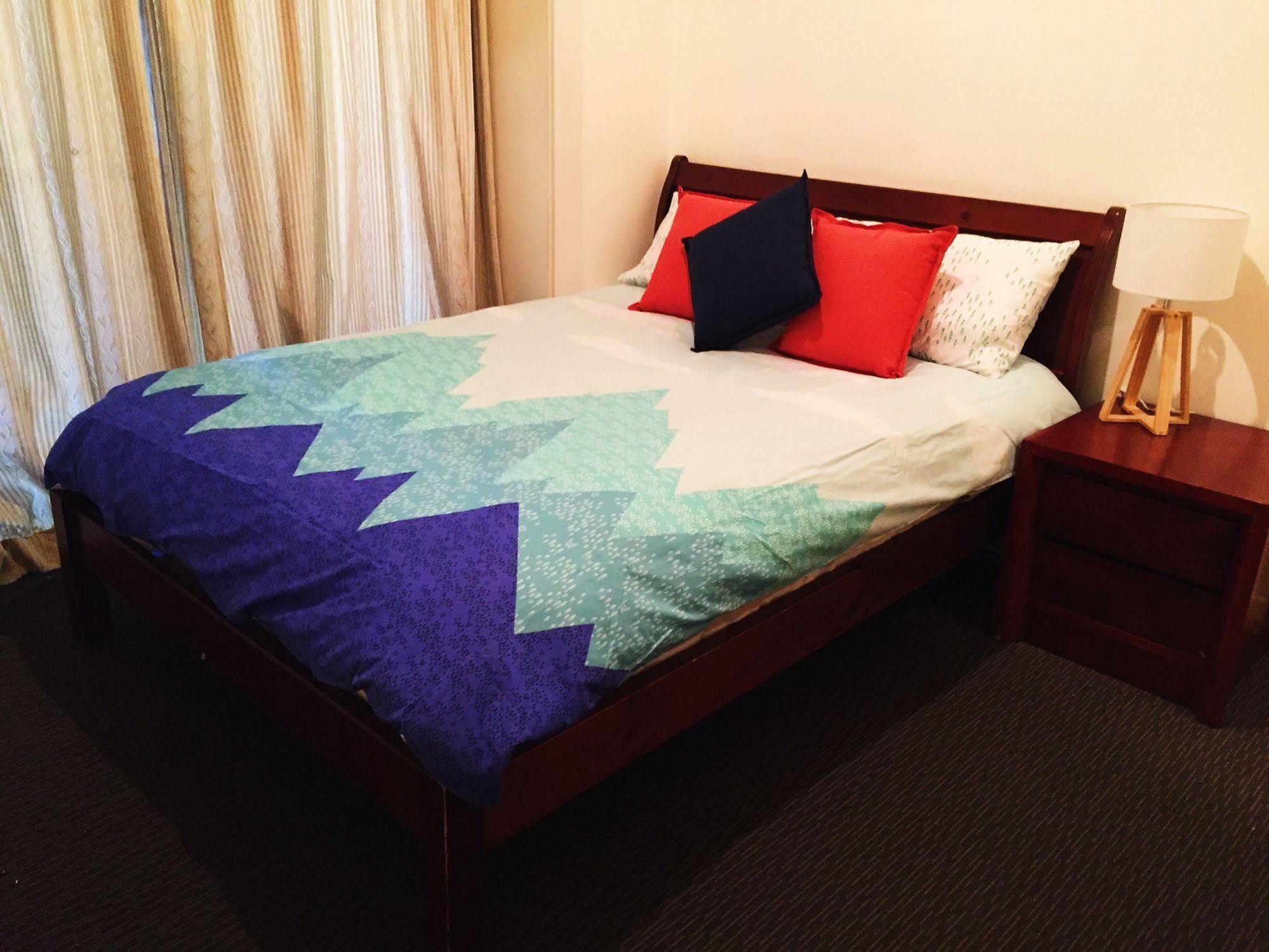 Carnarvon Kirribilli, Sydney