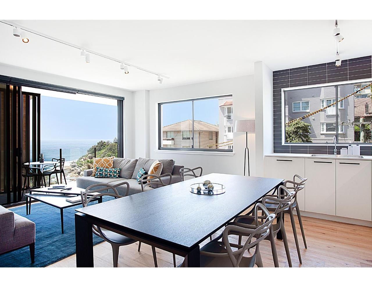 Stylish With Views Over Bondi * Sydney