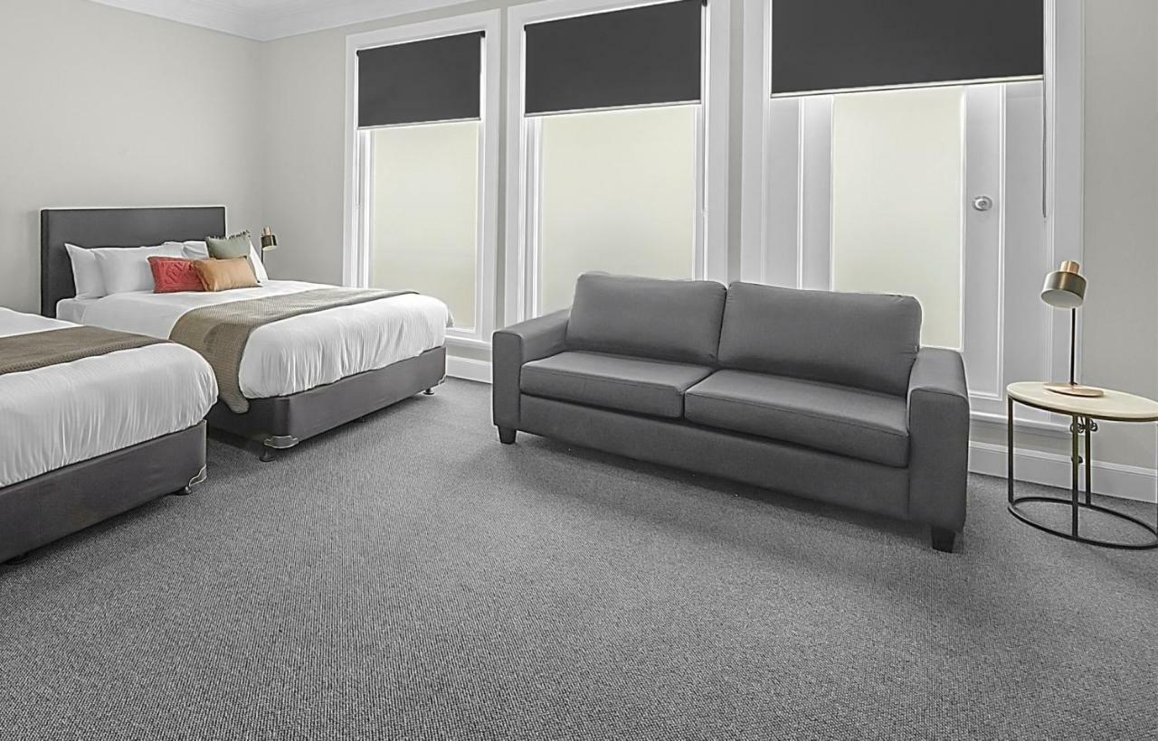 Hotel Horse And Jockey Homebush