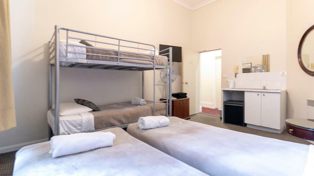 Hostel Woolbrokers *