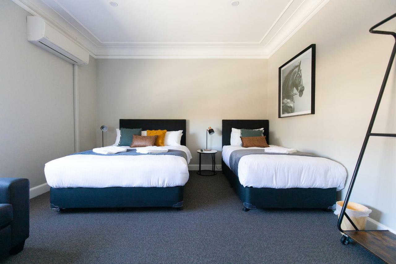 Hotel Horse And Jockey Homebush 2*