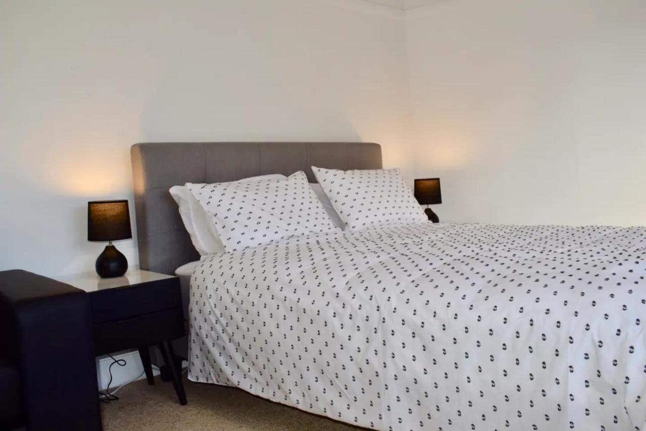 Cosy 3 Bedroom In Trendy Haberfield * Sydney