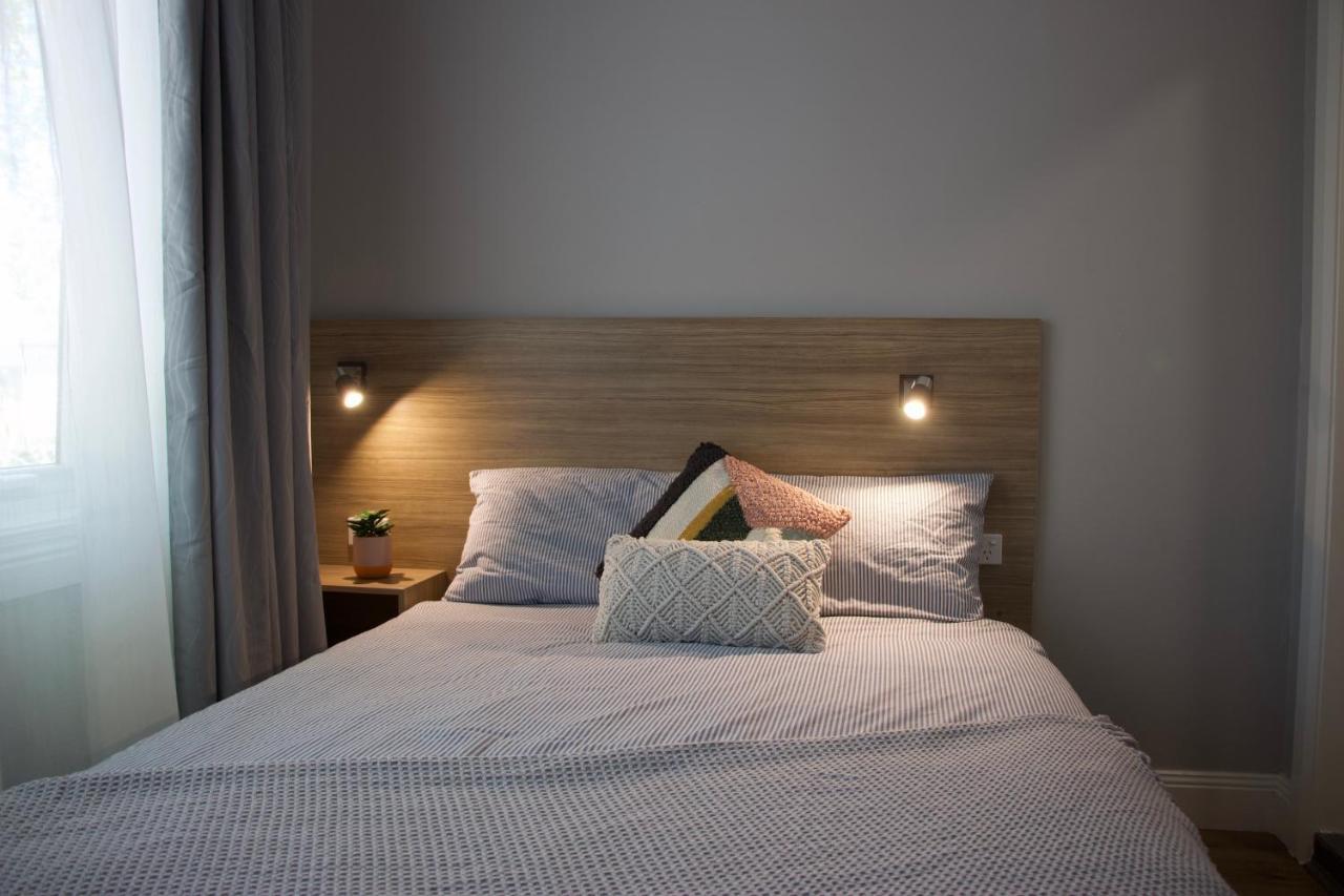 Carnarvon Kirribilli, Hotel