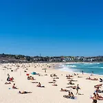 Luxury Bondi Beachside Apartment - Pacific