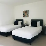 North Sydney Wyndel Apartments-Mil1005