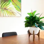 Kula Crows Nest - Close To Shops, Royal North Shore Hospital & Mater Hospital