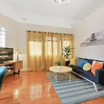 The Luxurious Apartment With Courtyard