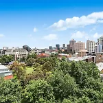 Surry Hills Modern One Bedroom Apartment -Goul
