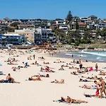 Bondi Premium Hideaway With Patio