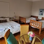 Burwood Bed And Breakfast
