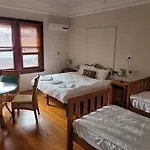 Burwood Bed And Breakfast