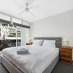 Pet Friendly Paddo Terrace