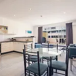 1Br Unit At Manly Beach With Pool & Hot Tub