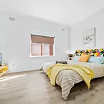 Burwood Newly Renovated 2 Bedroom Apartment
