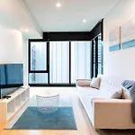Lovely One Bedroom + Study With Infinity Pool