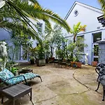 Sydney Boutique Apartments