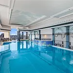 Comfy One Bedroom Apartment In Heart Of The Rocks