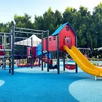 Resort Facilities On-Site 4 Bedrooms Apartment Olympic Park
